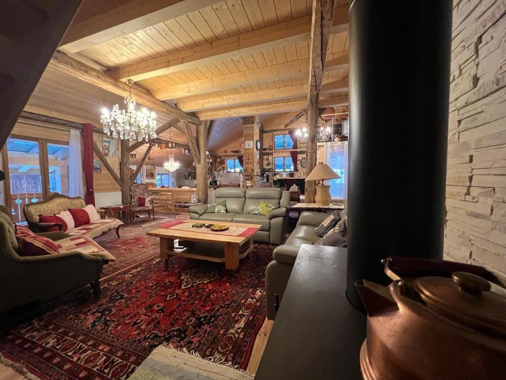 Ferme Savoyarde Renovee 2 Chambres Les Carroz d'Araches Exterior photo